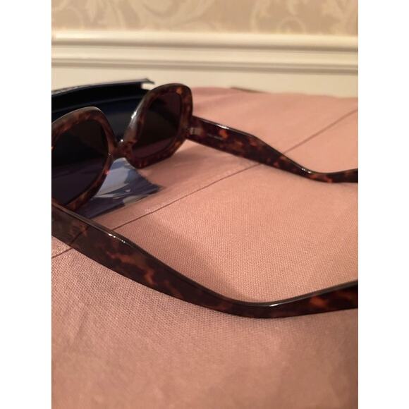 FREYRS oversized sunglasses main image 5